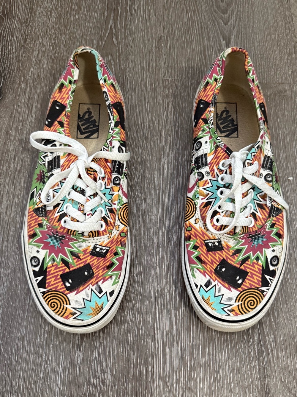 RARE🔥 VANS Authentic Boom Box Mixtape Retro Cassette City Skate Shoes Size 10